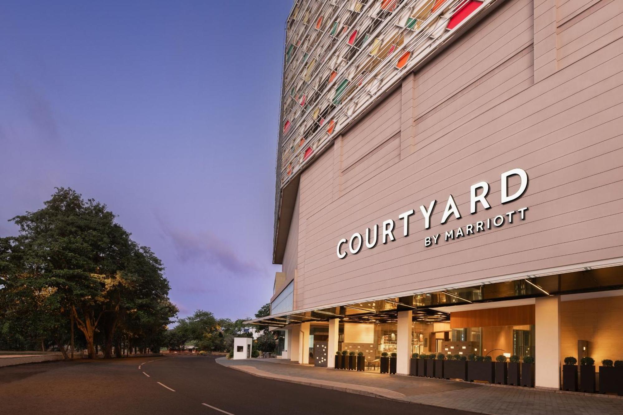 Courtyard By Marriott Colombo Hotel Exterior foto